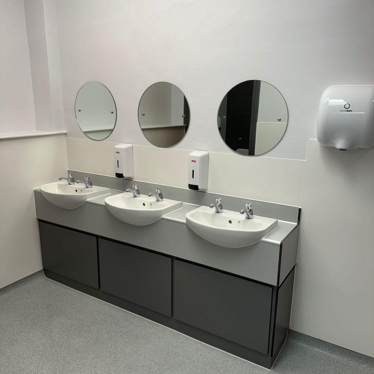 WhatsApp Image 2024-09-04 at 17.07.19 (1)